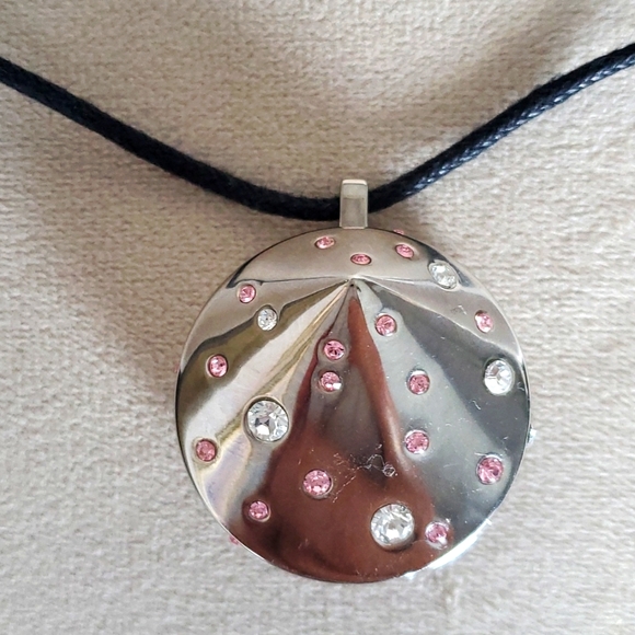 Swarovski Limited Edition Aura Compact Pendant - Picture 5 of 11